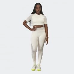 Η καλύτερη συμφωνία 🌟 Κολάν Adidas Originals Seamless Crop Top WHITE 🧨